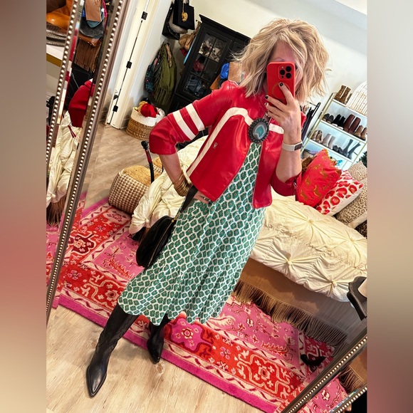 Elegant Green Maxi Skirt - Picture 9 of 10